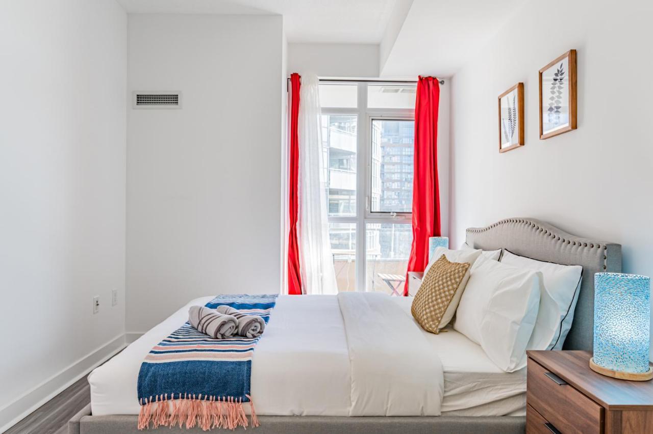 Leckie Luxurious Suites Toronto Exterior photo